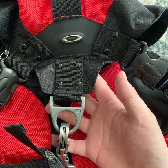 Rare Vintage 2000 Oakley Factory Pilot Utility Bag Red Collectible Backpack - Picture 3 of 16